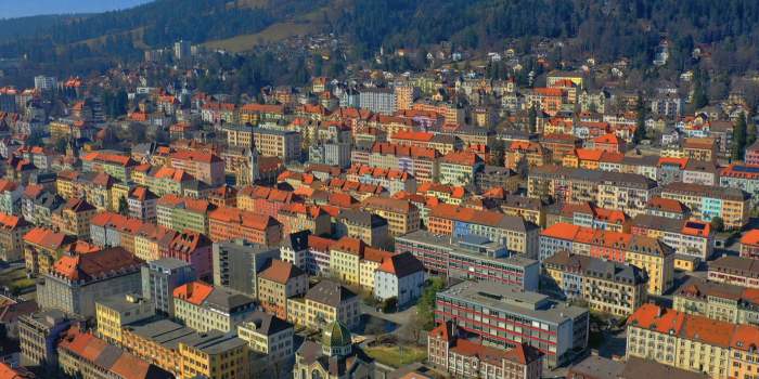 Visites guidées à La-Chaux-de-Fonds : l'urbanisme horloger & les 1ères villas du Corbusier 